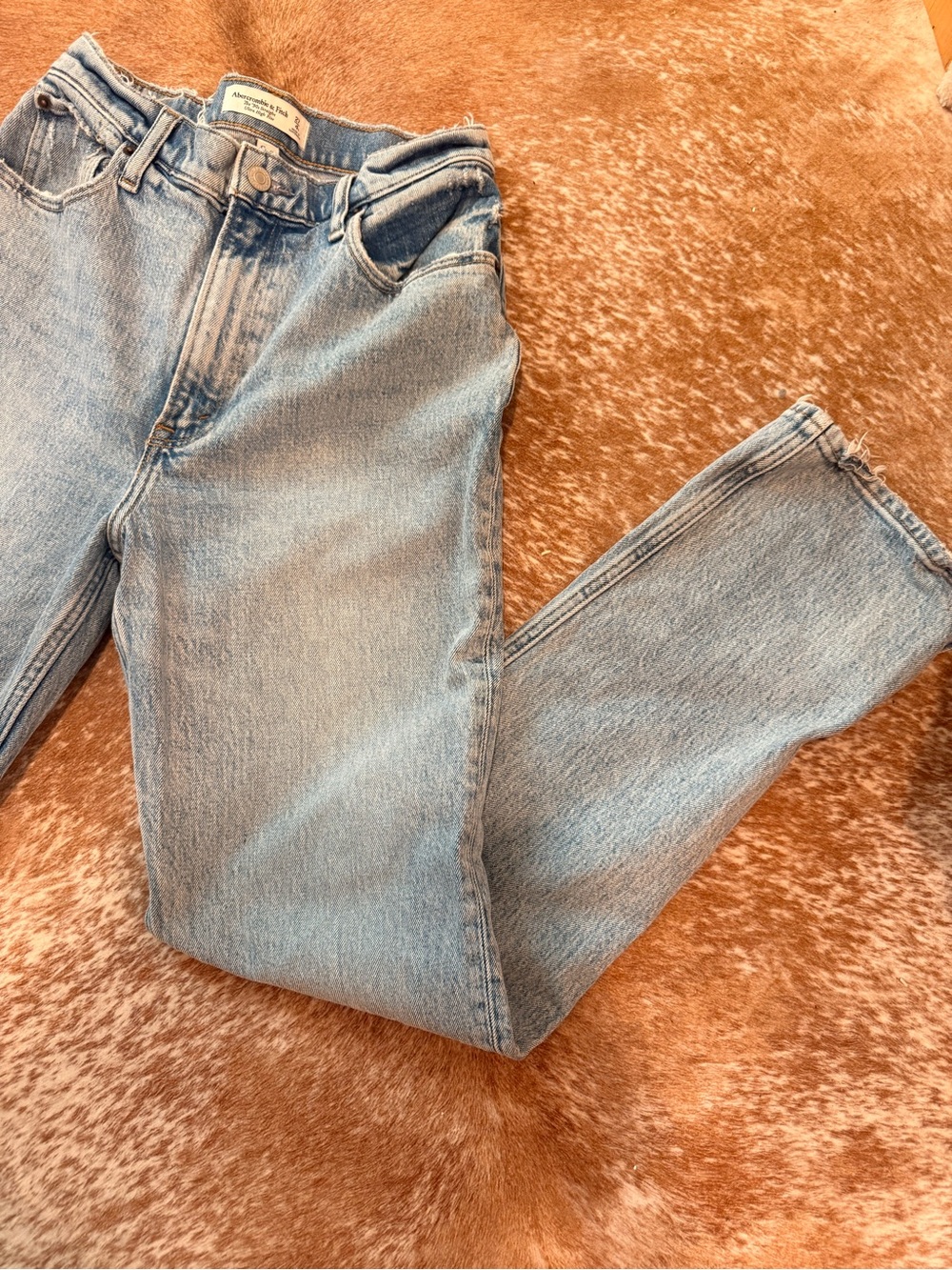 Abercrombie & Fitch Curve Love Split Hem Ultra High Rise Skinny Jeans 4 or 27! - Picture 4 of 7